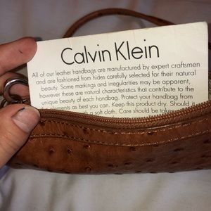 Calvin Klein Bags - Calvin Klein Wristlet Calvin Klein Bags - Calvin Klein Wristlet
